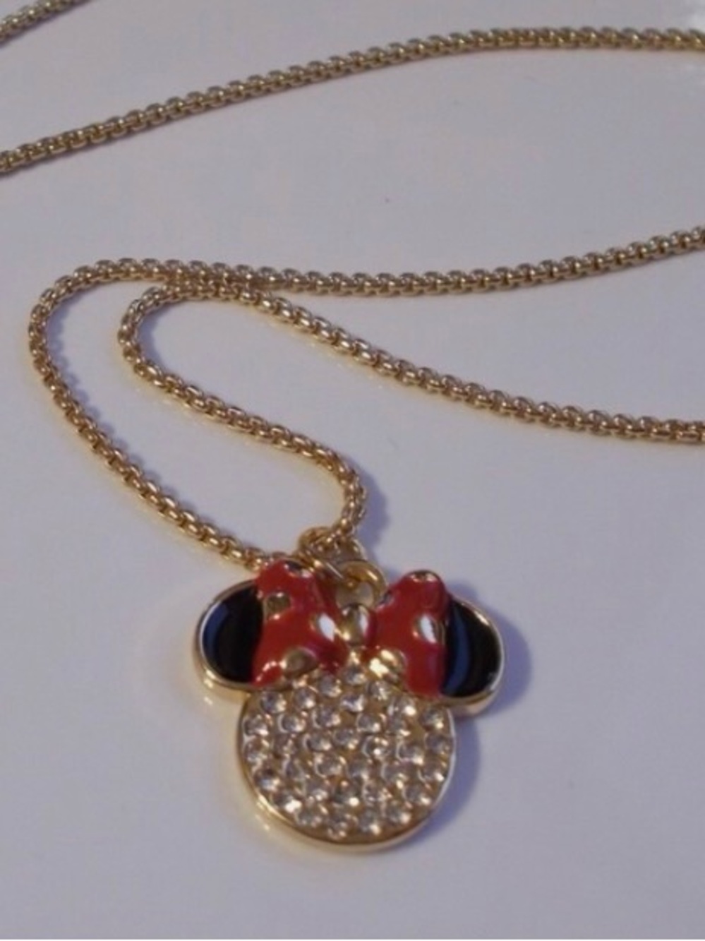 DISNEY Minnie Mouse Rhinestone Necklace